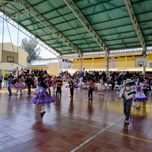 Estudiantes participaron en campeonato interno de cueca del Colegio Santa María Eufrasia